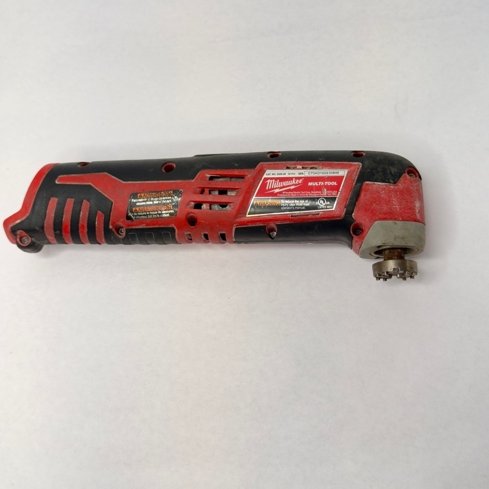 Milwaukee 2426-20 M12 Multi Tool ( NOT WORKING , SELLING FOR PARTS) - Picture 2 of 8